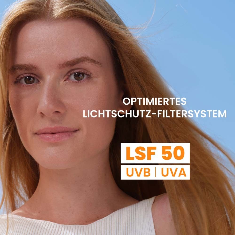 Frau mit hellem Teint. Text: Optimiertes Lichtschutz-Filtersystem, LSF 50 UVB | UVA.