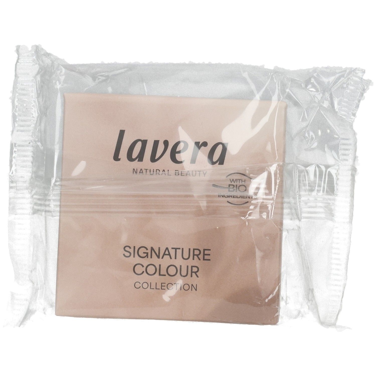 Palette de fards à paupières compacte sous film. Marque 'lavera' et nom du produit 'Signature Colour Collection'.
