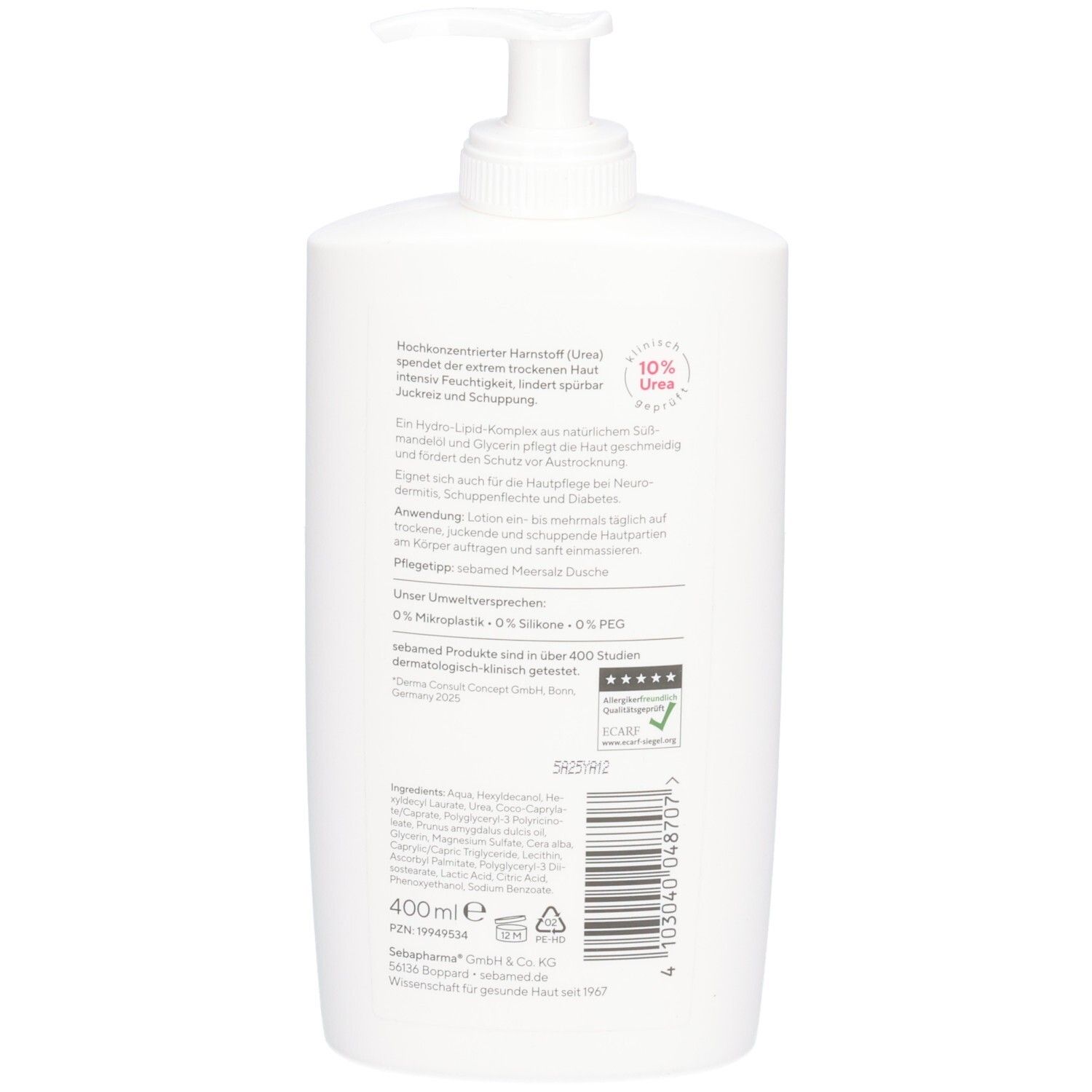 Rückseite der weißen Flasche. Textinformationen und Inhaltsstoffe. Aufschrift: 10% Urea. Dermatologisch getestet.