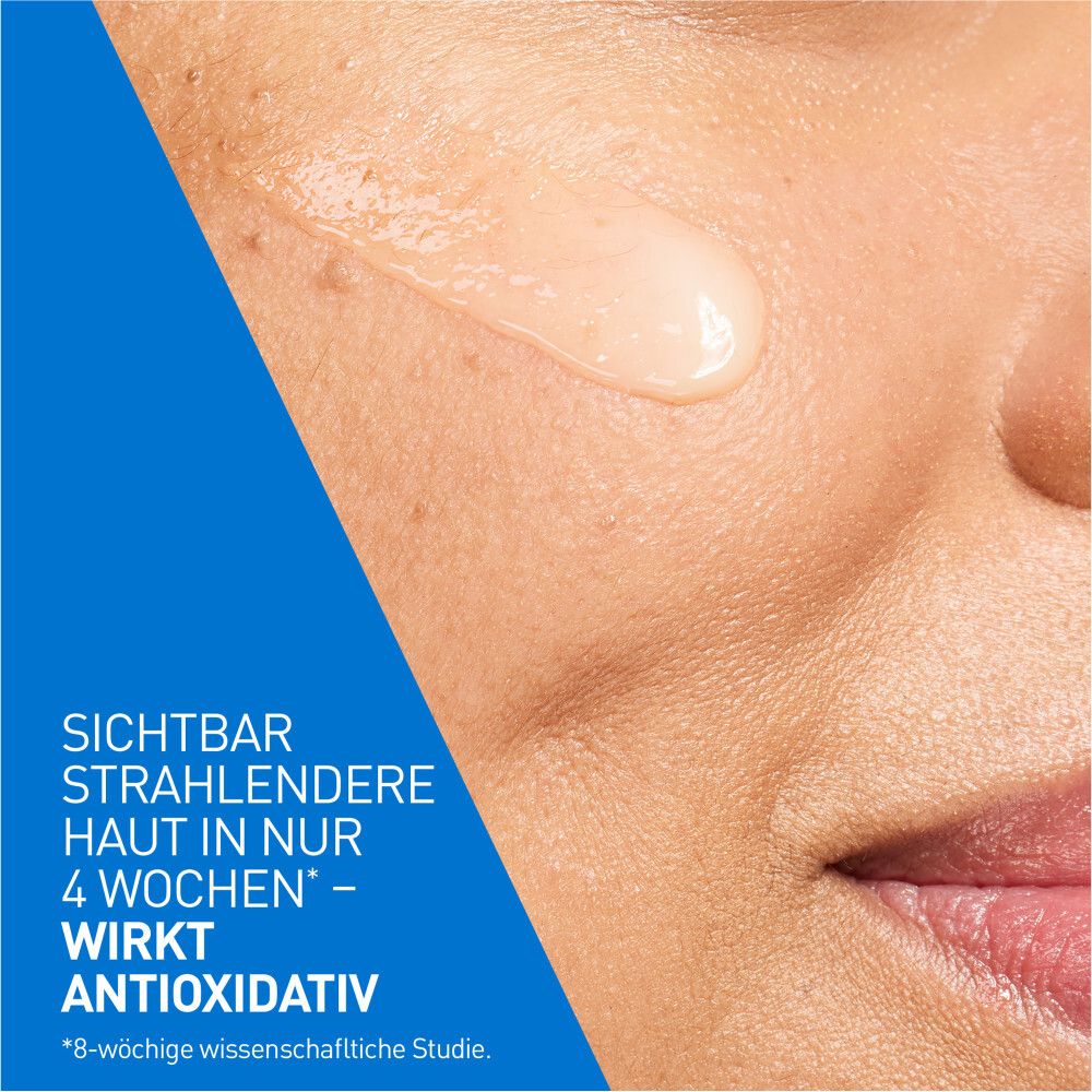 Visage avec sérum. Peau visiblement plus éclatante en 4 semaines. Action antioxydante.