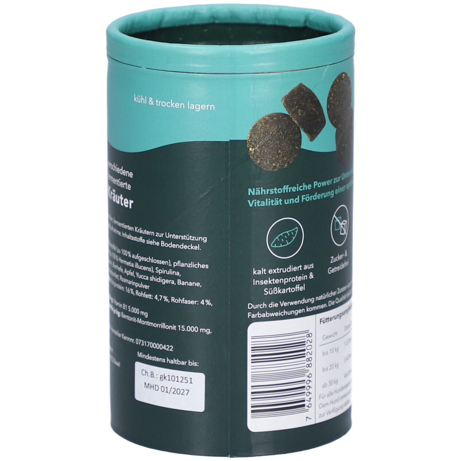 Boîte cylindrique avec informations sur le produit. Inscription : Conserver au frais et au sec. Liste des ingrédients et date de péremption.