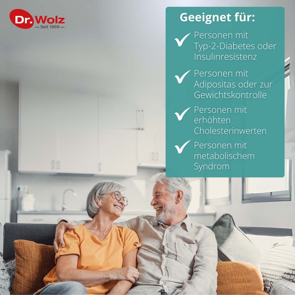 Älteres Ehepaar auf Sofa. Text: Geeignet für Personen mit Typ-2-Diabetes, Adipositas, erhöhten Cholesterinwerten, metabolischem Syndrom.