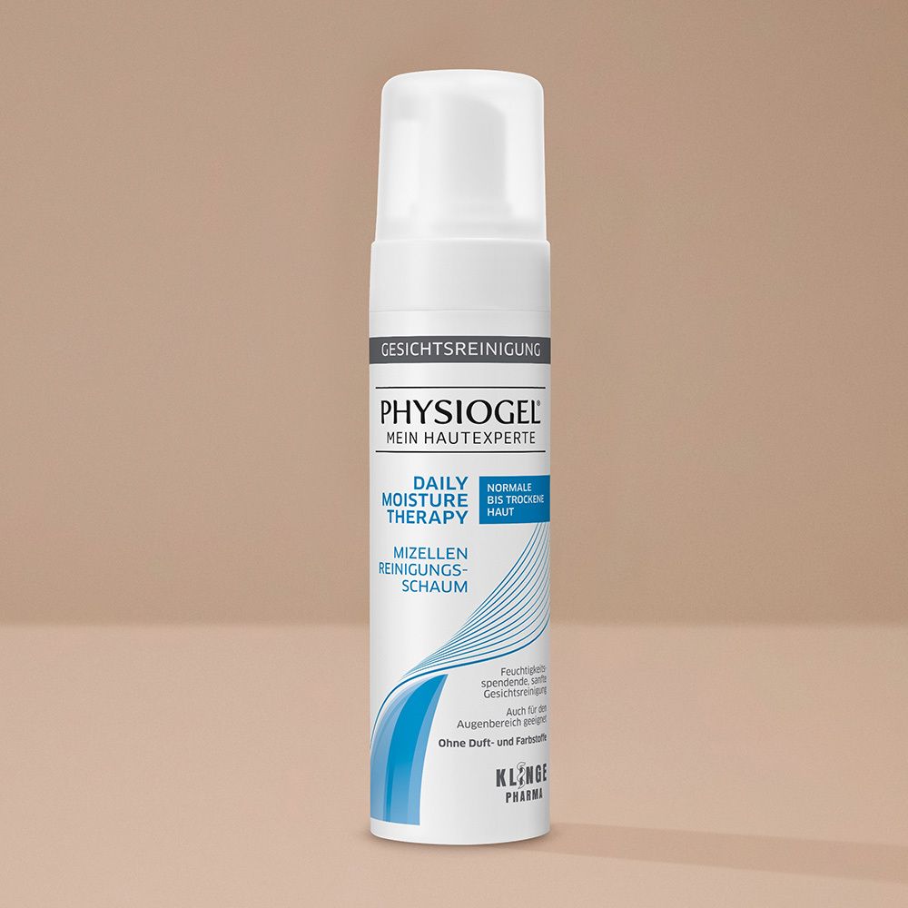 Flacon de mousse nettoyante micellaire PHYSIOGEL® avec pompe, isolé.