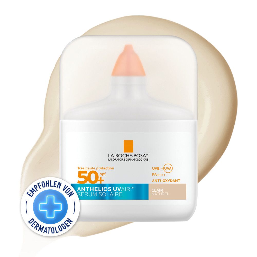 Weißes Fläschchen mit orangefarbenem Applikator. Aufschrift: La Roche-Posay Anthelios UV Air Serum. LSF 50+. Empfohlen von Dermatologen.