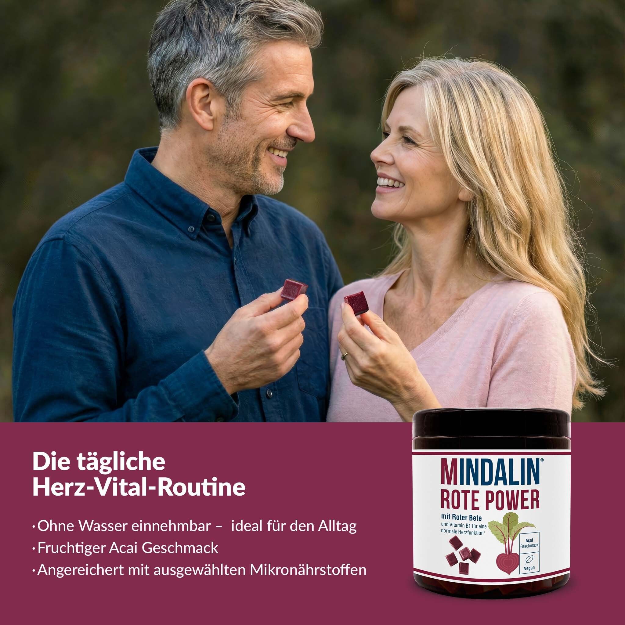 Couple tenant des comprimés à mâcher. Boîte avec inscription : MINDALIN ROTE POWER. Texte : La routine quotidienne cœur-vital.