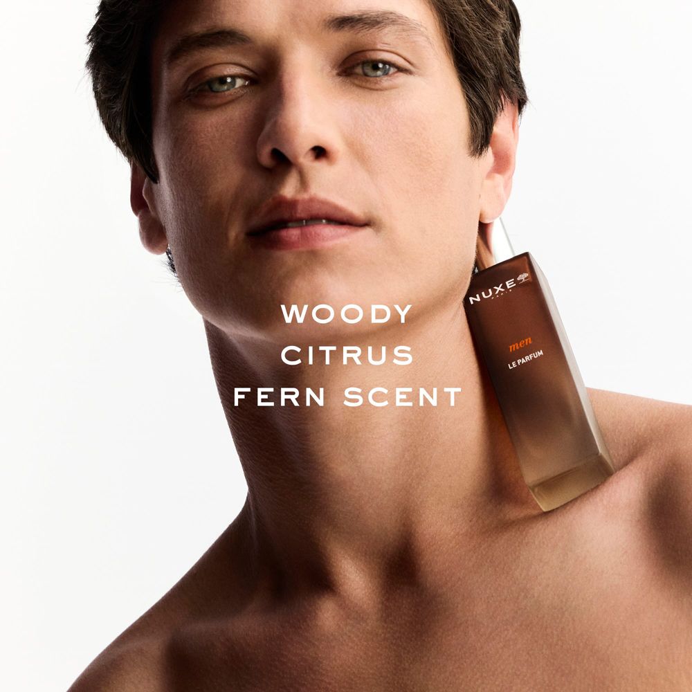 Nuxe Le Parfum: Herrenduft mit holzigen, zitrischen und farnigen Noten.