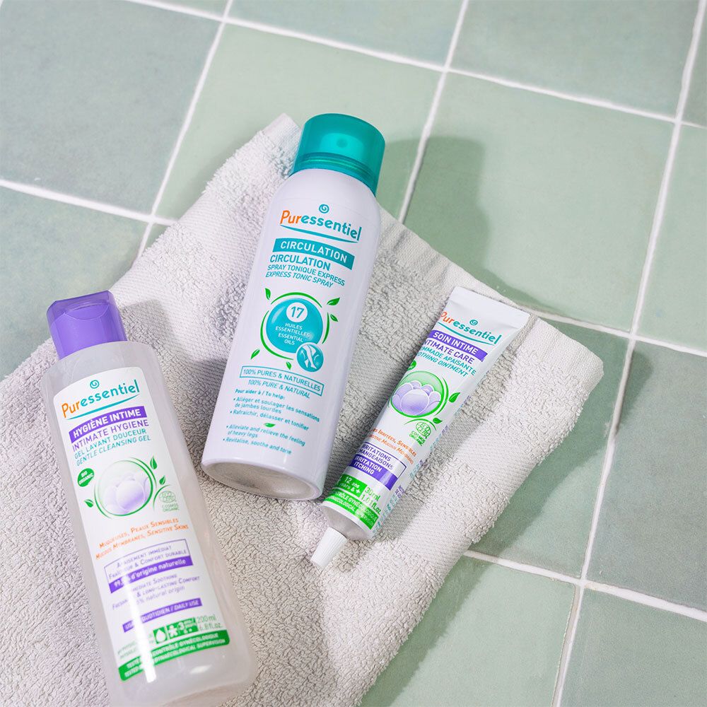 Trois produits: spray blanc, flacon et tube. Inscription: Puressentiel. Inscription: Circulation, Intime.