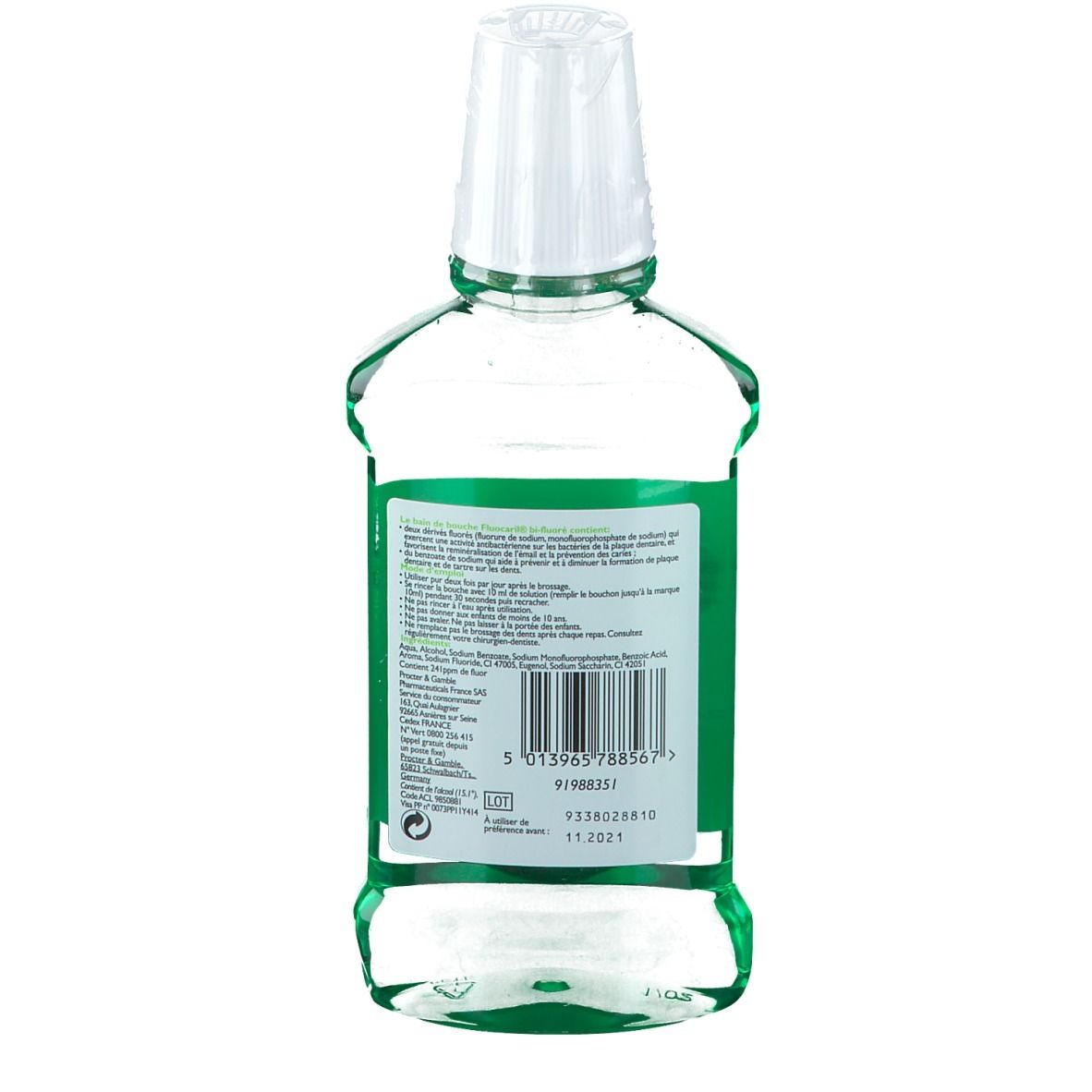 Rückseite der Mundspülung-Flasche. Grünes Etikett mit Text und Barcode. Flasche aus transparentem Kunststoff.