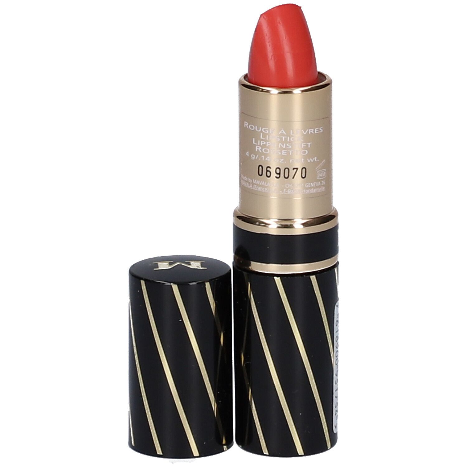 Roter Lippenstift. Schwarze Hülse mit goldenen Streifen. Deckel daneben. Text: Rouge à lèvres, Lipstick.