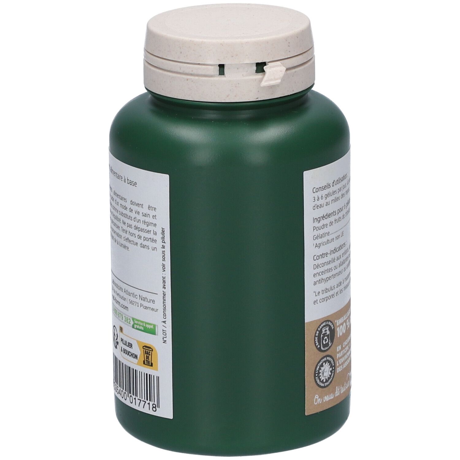 Grüne Flasche mit weißem Deckel. Aufschrift und Text auf Etikett. Logo: 100% recycelbar. Etikett mit Informationen.