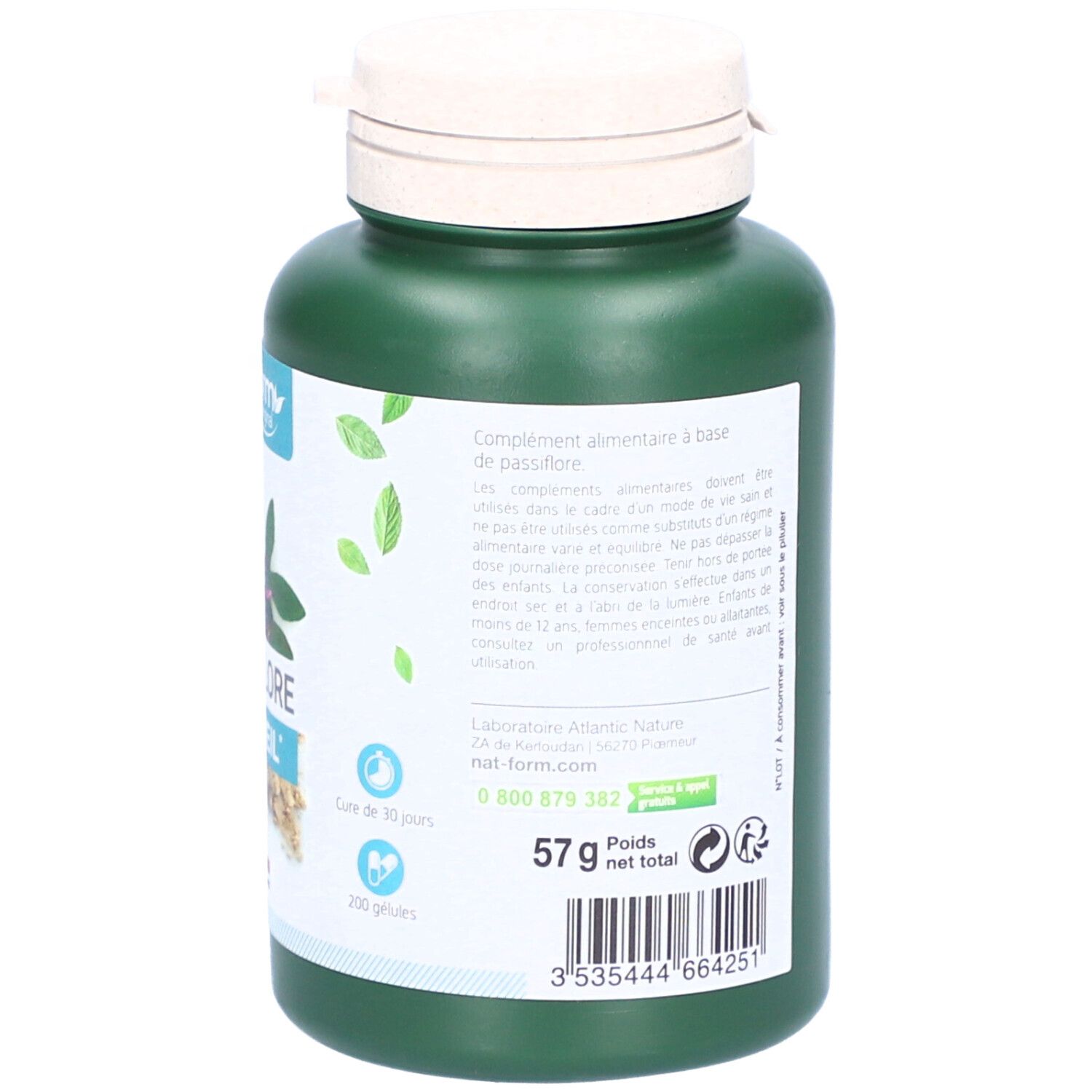 Rückseite der grünen Flasche. Text: Nahrungsergänzungsmittel. Gewicht: 57g. Logo: Grünes Blatt.