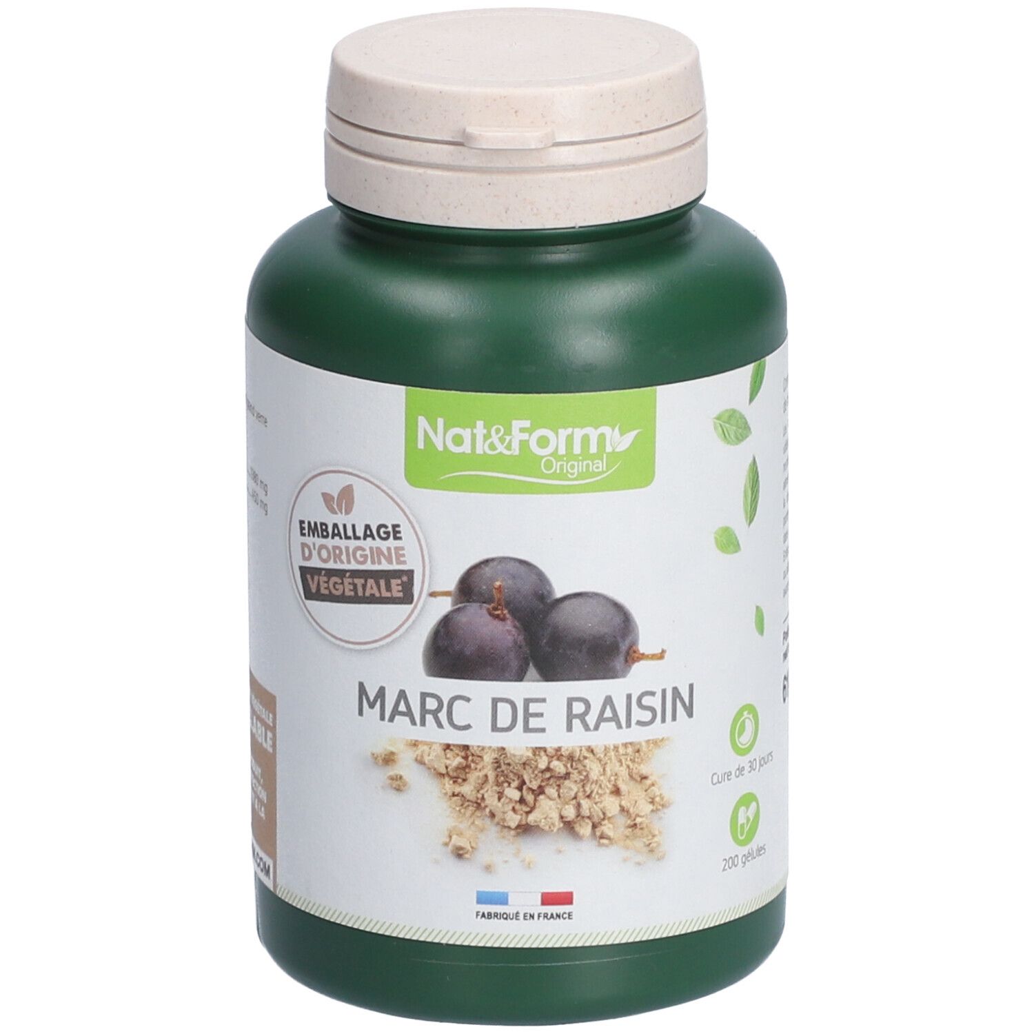 Flacon vert avec bouchon blanc. Inscription: Nat&Form MARC DE RAISIN. Illustration de raisins et marc. Emballage d'origine végétale.