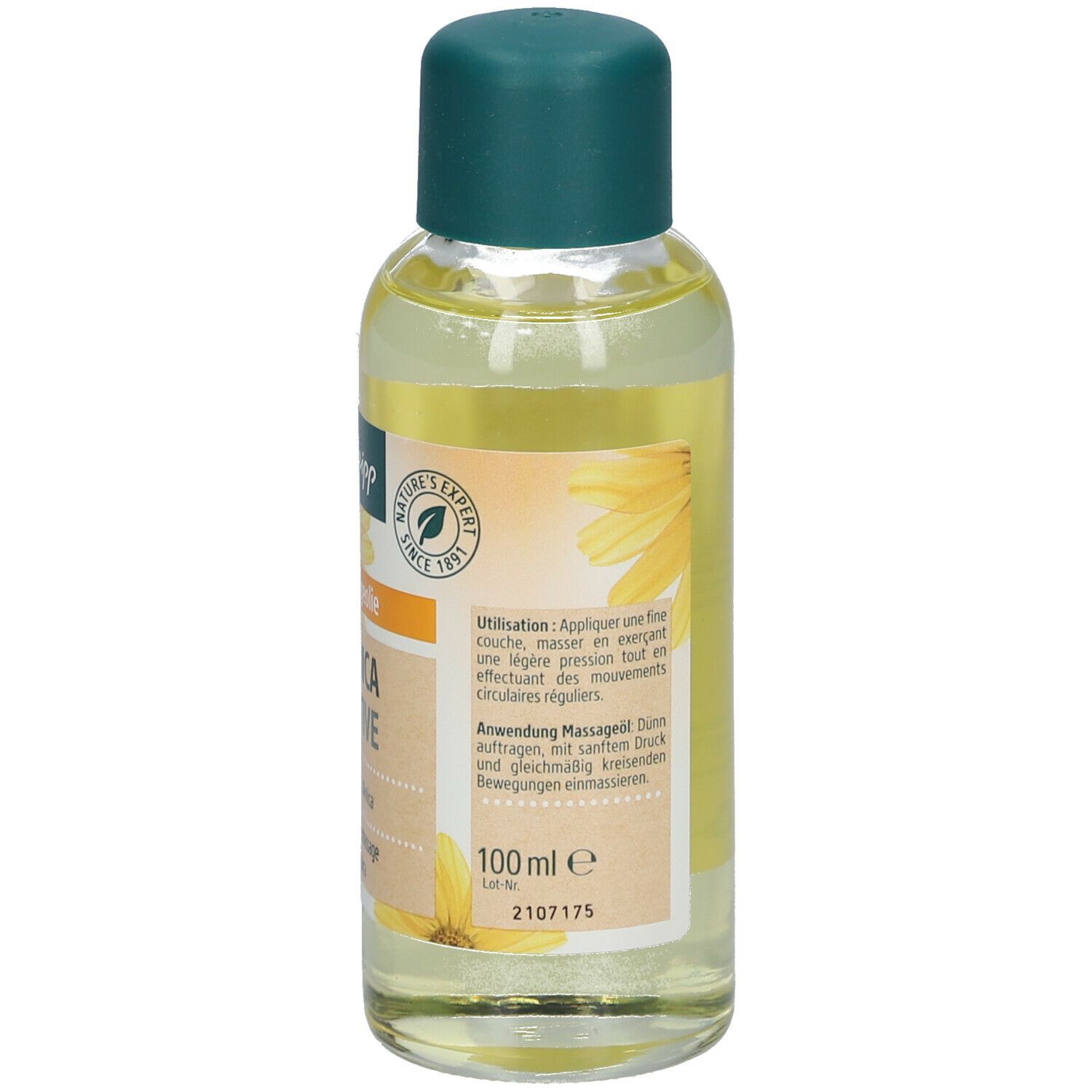 Rückseite der Kneipp Massageöl Arnika Active Flasche. Etikett mit Produktinformationen, Text und Volumenangabe.