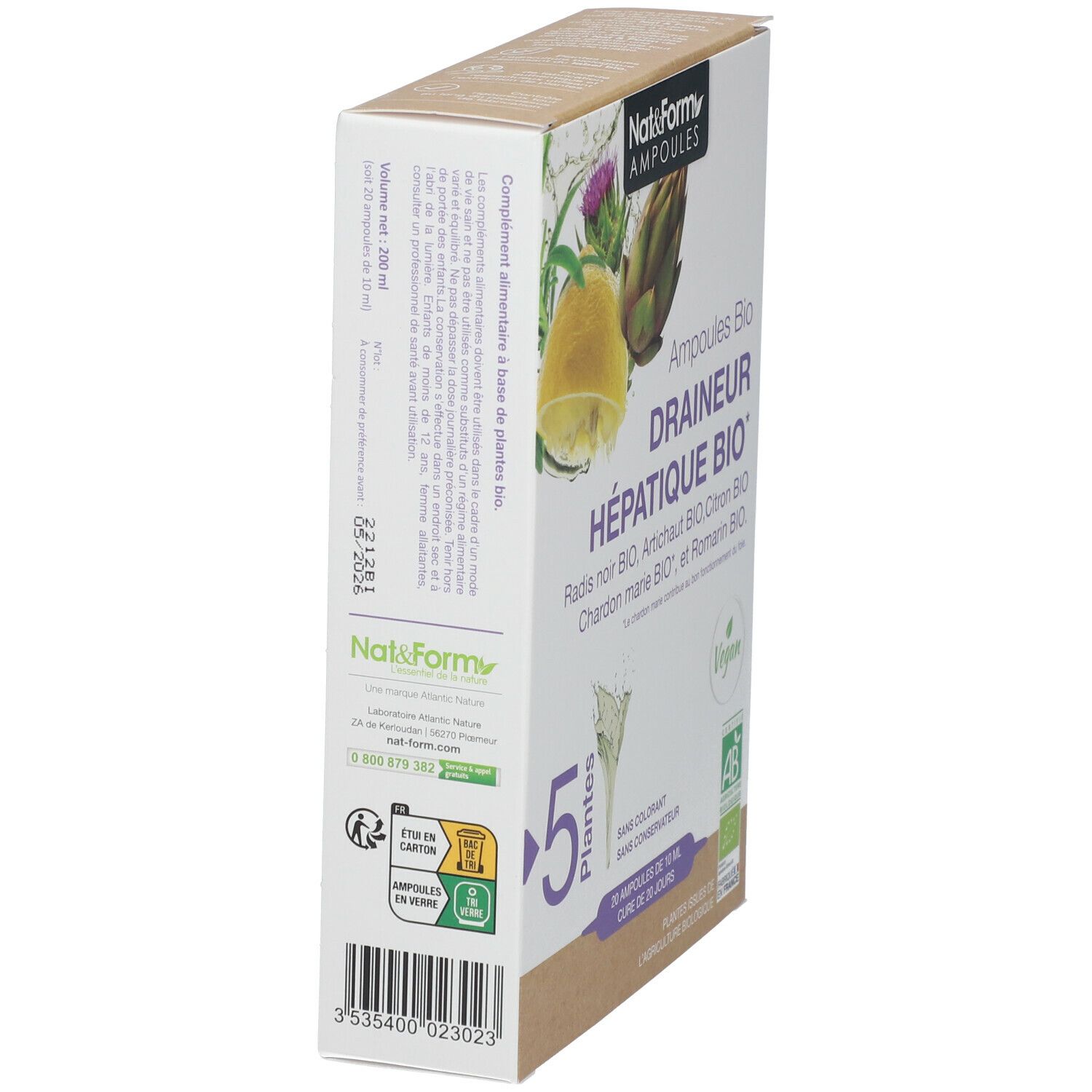 Schrägansicht der Packung. Aufdruck: Nat&Form Ampoules, Draineur Hépatique BIO, 5 Pflanzen, Vegan, AB-Siegel. Text und Illustrationen.