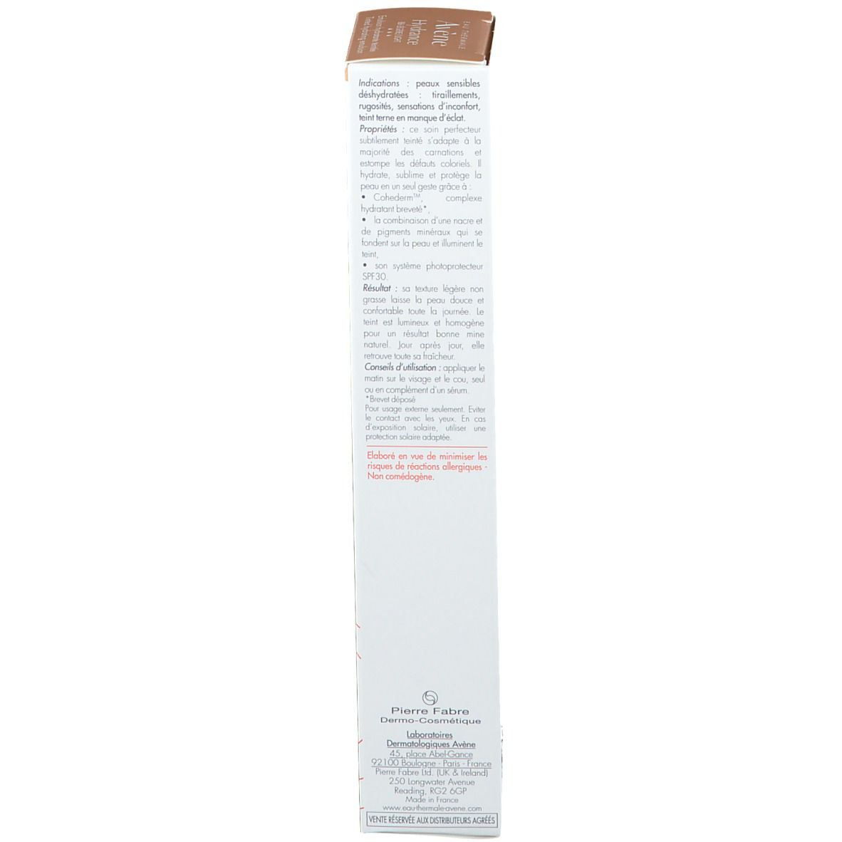 Emballage du produit. Boîte: Eau Thermale Avène, Hydrance BB Légère/Light, Emulsion hydratante teintée, BB Lumière Radiance, SPF 30. Texte et logos.