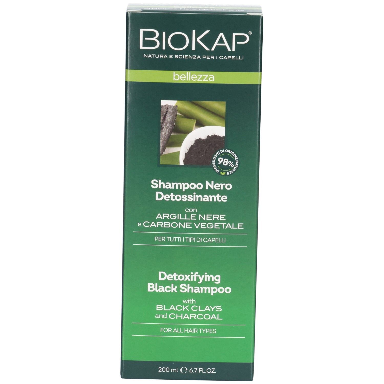 Emballage du shampooing BIOKAP Bellezza Noir Detox. Inscription : Shampoo Nero Dettossinante. Emballage vert et blanc.