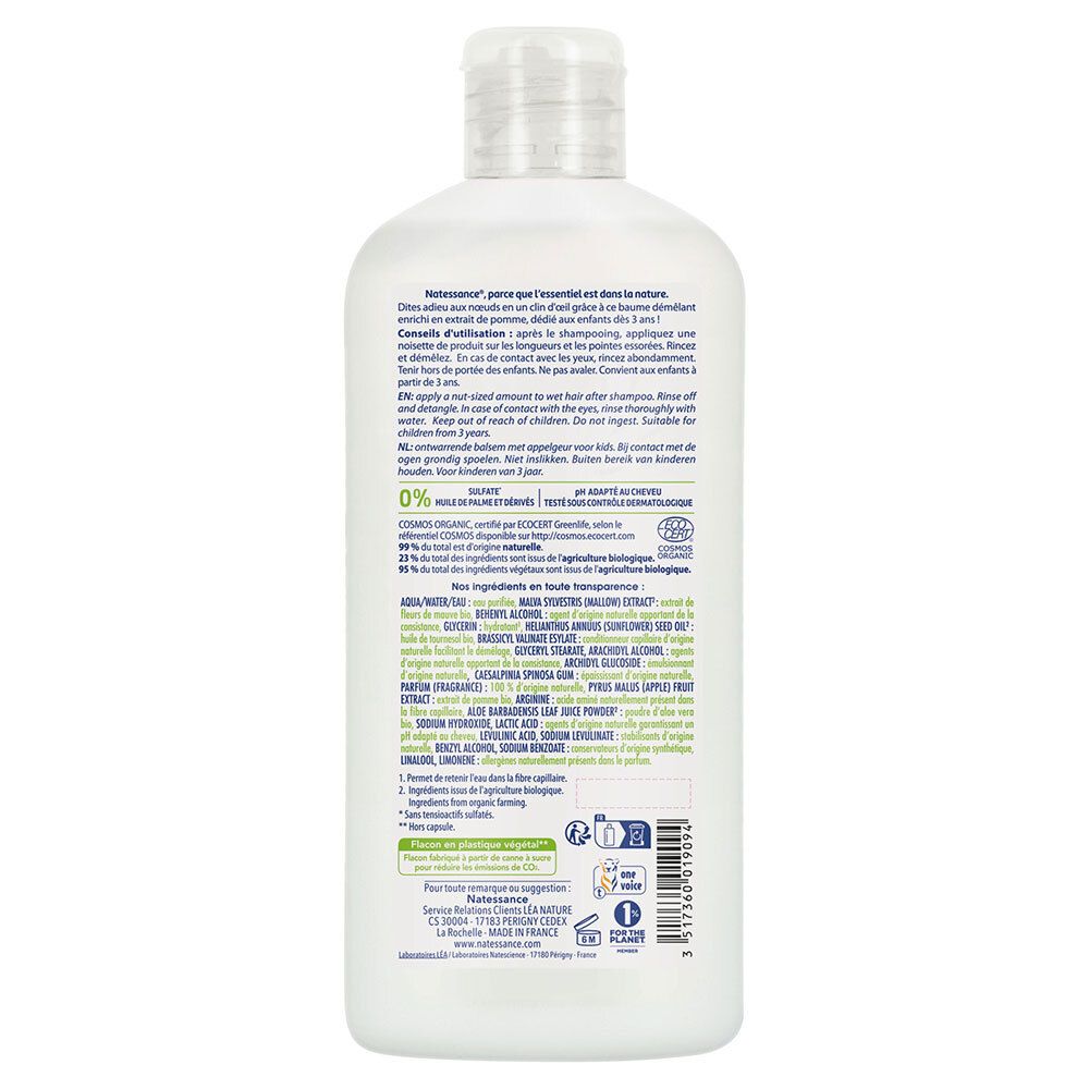 Rückseite einer weißen Flasche. Text in mehreren Sprachen. Enthält Inhaltsstoffe und Anweisungen. Mit Zertifizierungen.