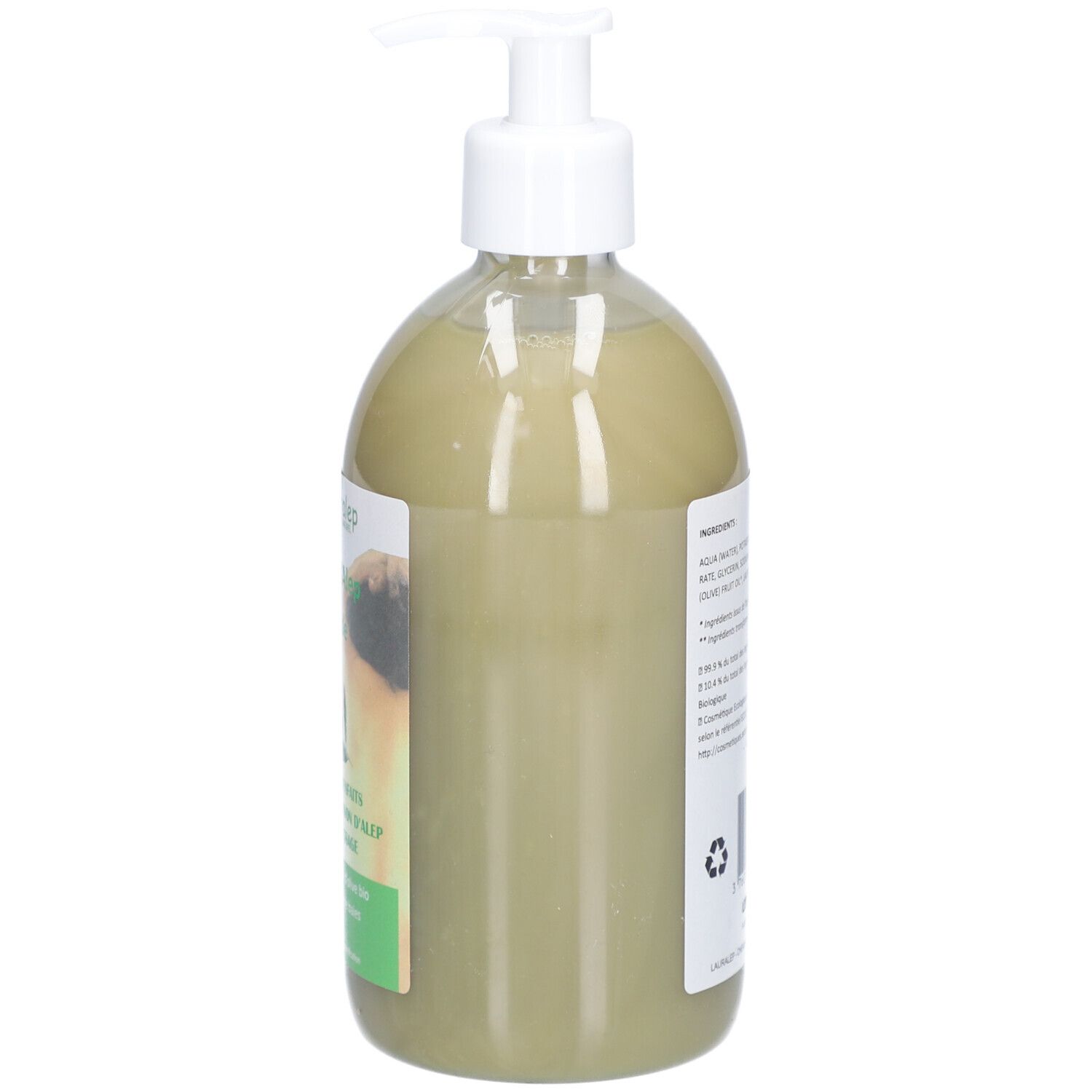 Savon liquide vert en flacon avec pompe. Vue latérale avec étiquette.