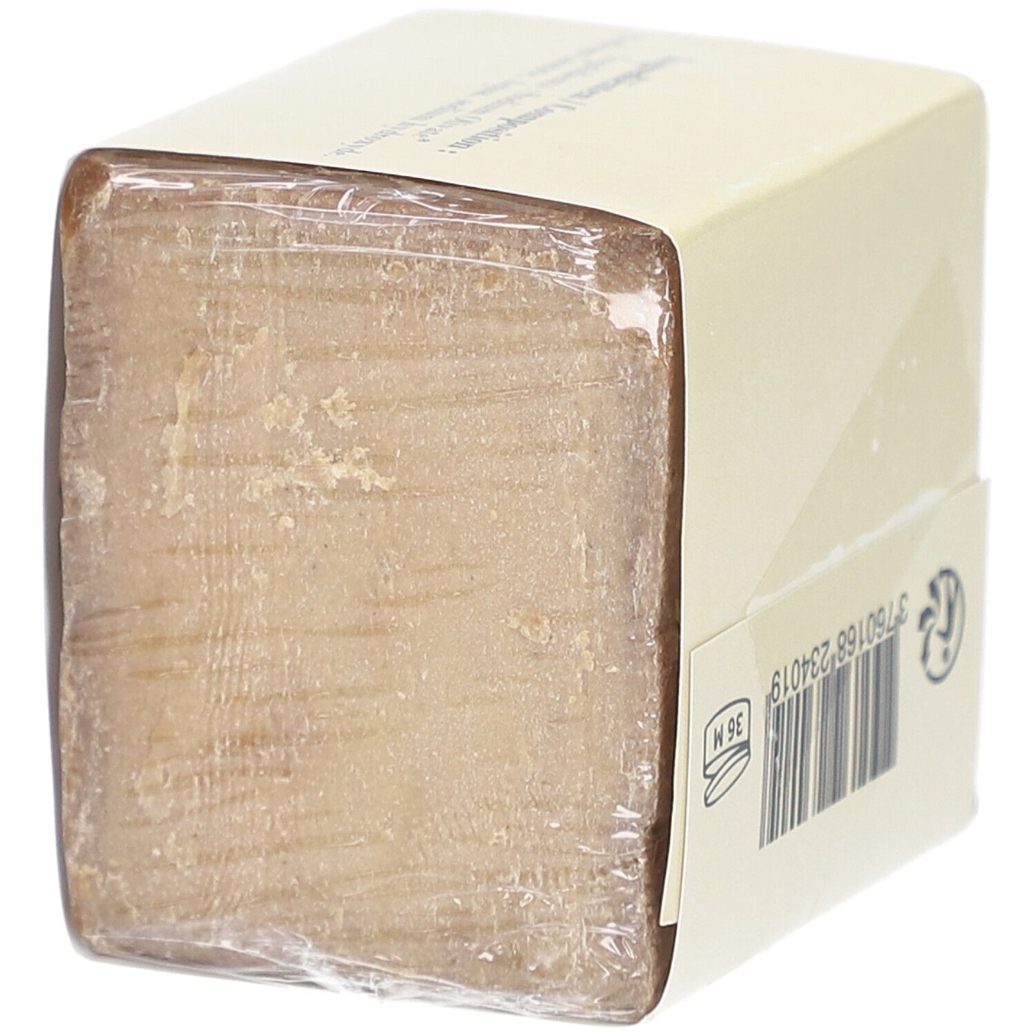 Verpackte Blockseife. Seitenansicht. Braune Seife in transparenter Folie.
