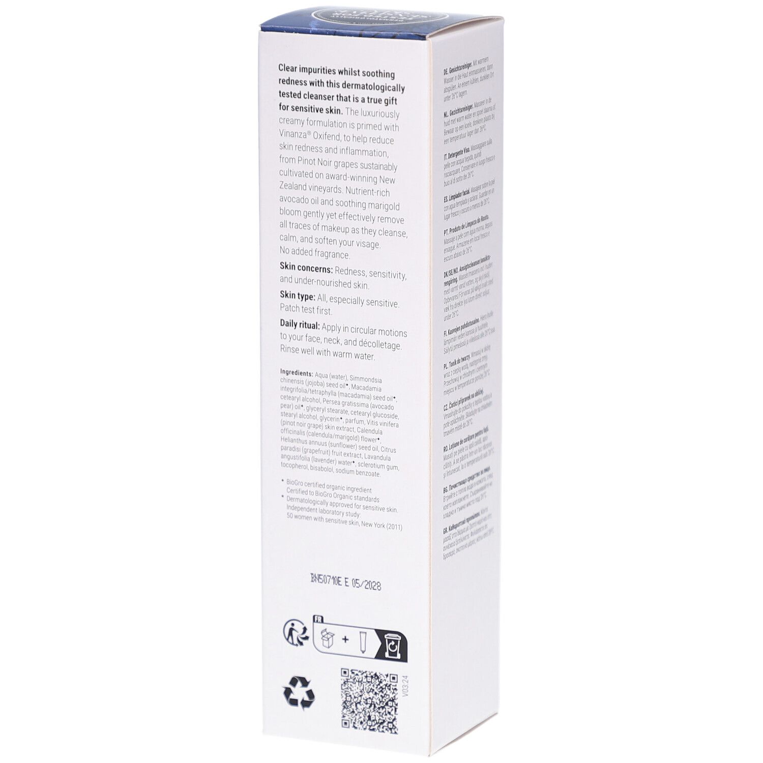 Rückseite der Produktverpackung. Text über Inhaltsstoffe, Anwendung und Hauttyp. QR-Code und Recycling-Symbole.