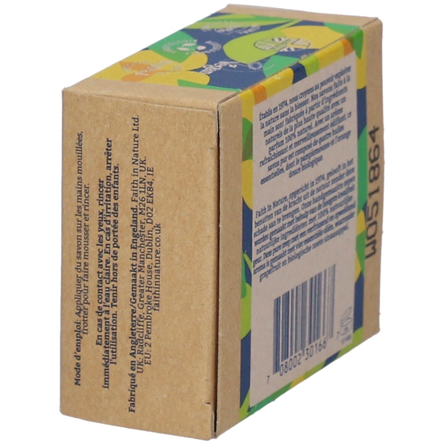 Kartonverpackung, schräg. Text und Barcode. Text: FAITH IN NATURE, W051864, 7 8002 30166 5.