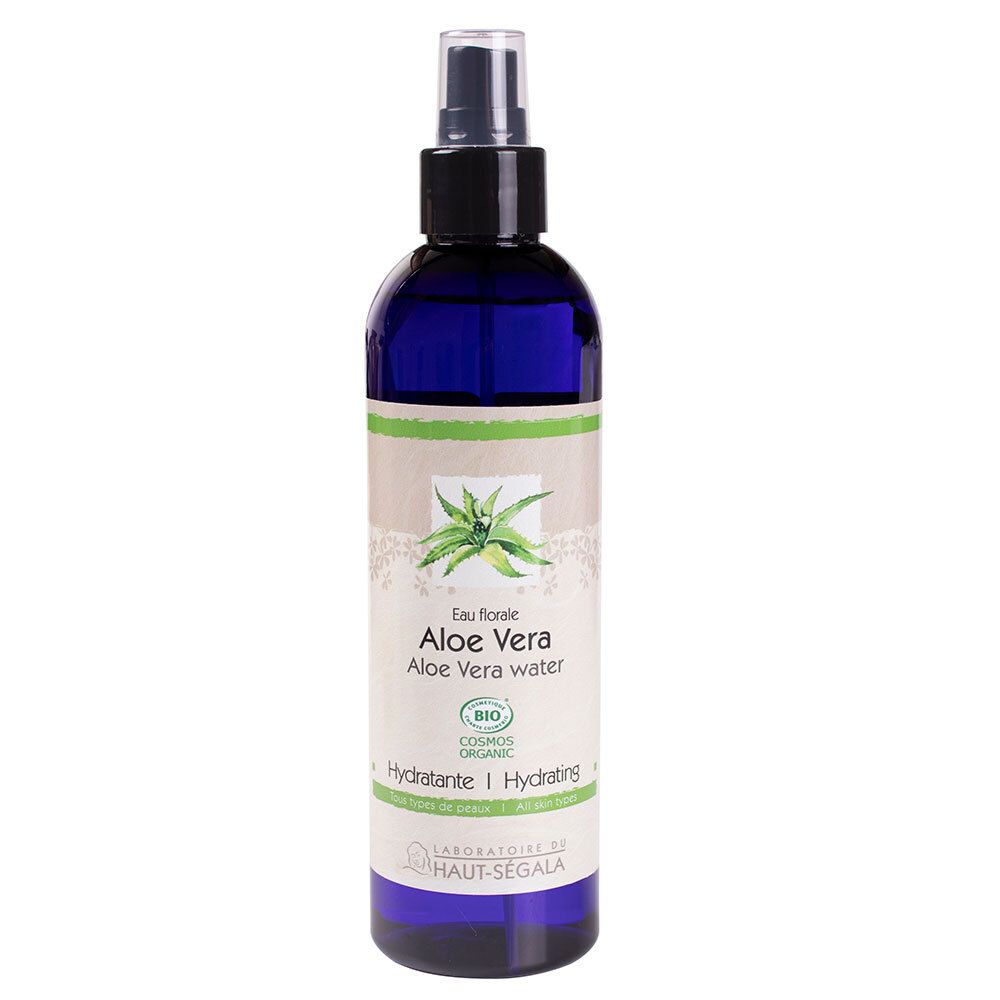 Blaue Flasche mit Zerstäuber. Aufschrift: Aloe Vera, Hydratante. Bio-Zertifizierung.