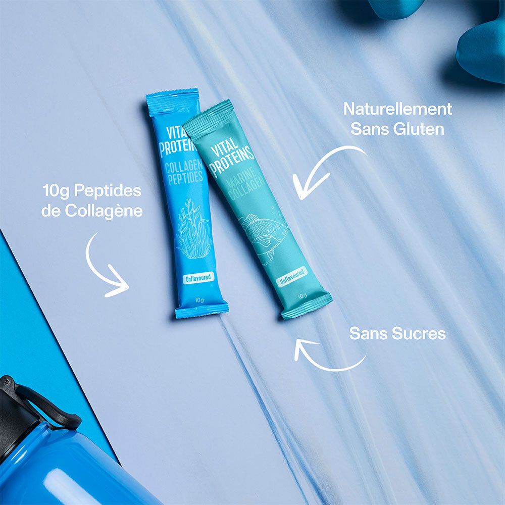 Zwei blaue Sachets mit "VITAL PROTEINS COLLAGEN PEPTIDES". Text: "10g Peptide de Collagène", "Sans Sucres", "Naturellement Sans Gluten".