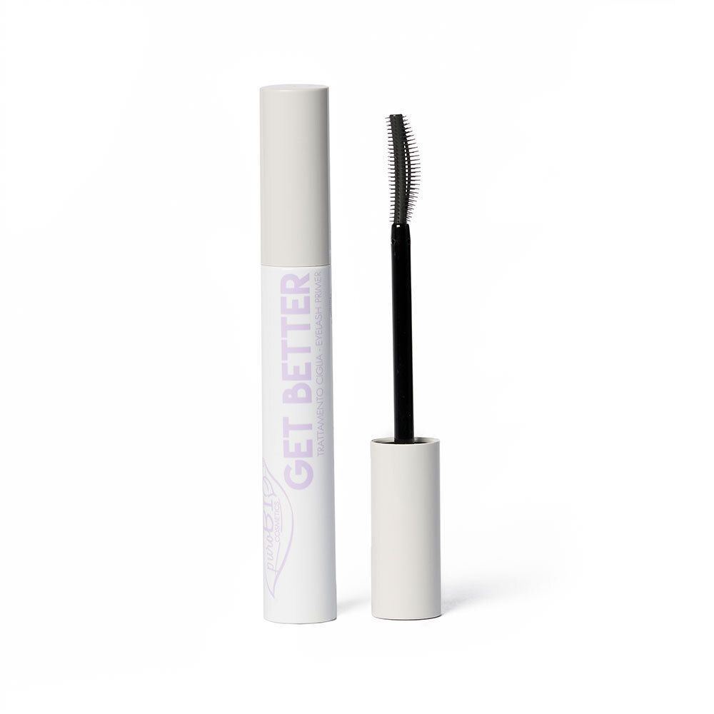 Primer mascara avec brosse. Récipient blanc avec texte violet GET BETTER. Brosse noire.
