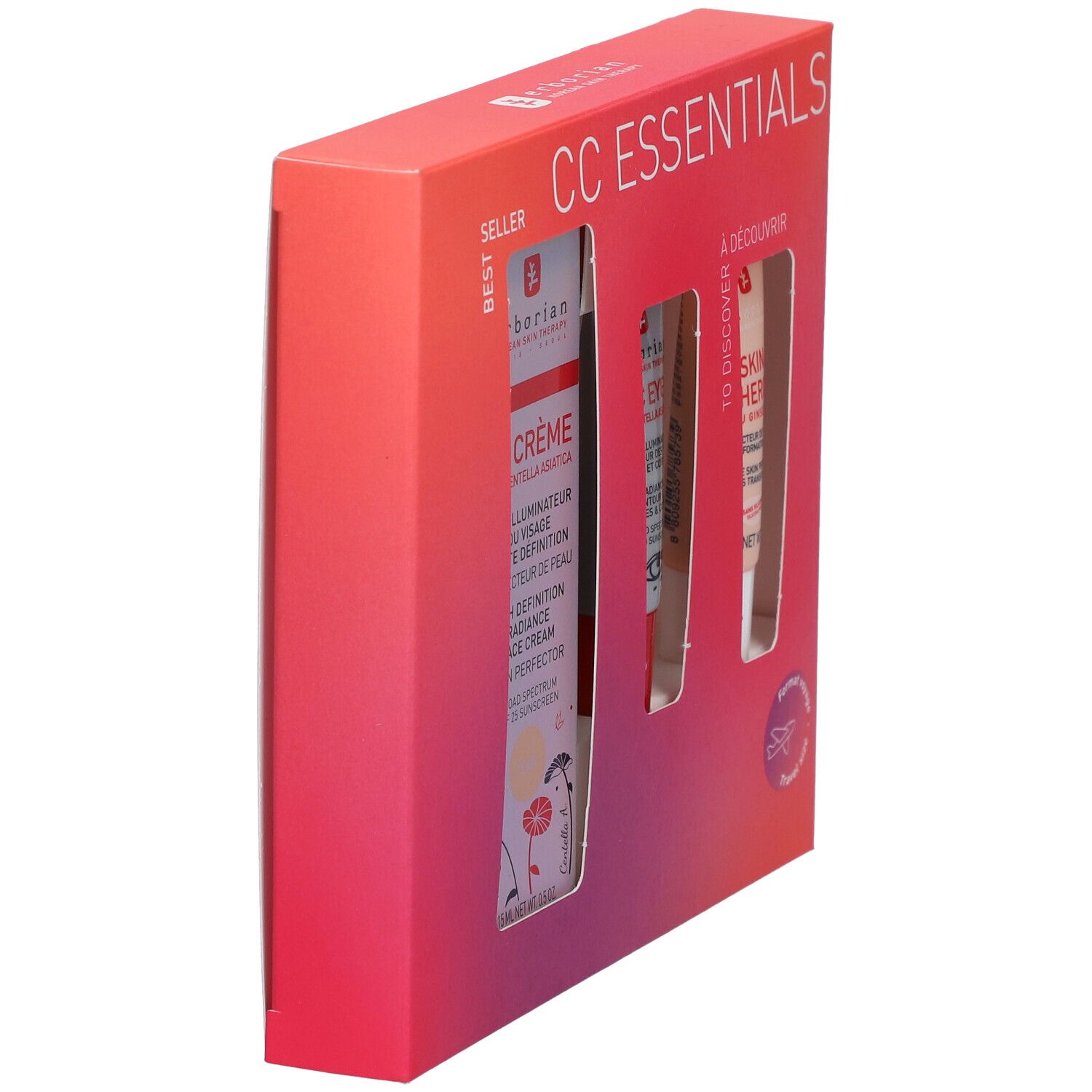 Seitenansicht des Geschenksets. Sichtbar: CC ESSENTIALS. Verpackung in Rot-Rosa-Verlauf. Fenster für Produkte. Text: CC Crème.