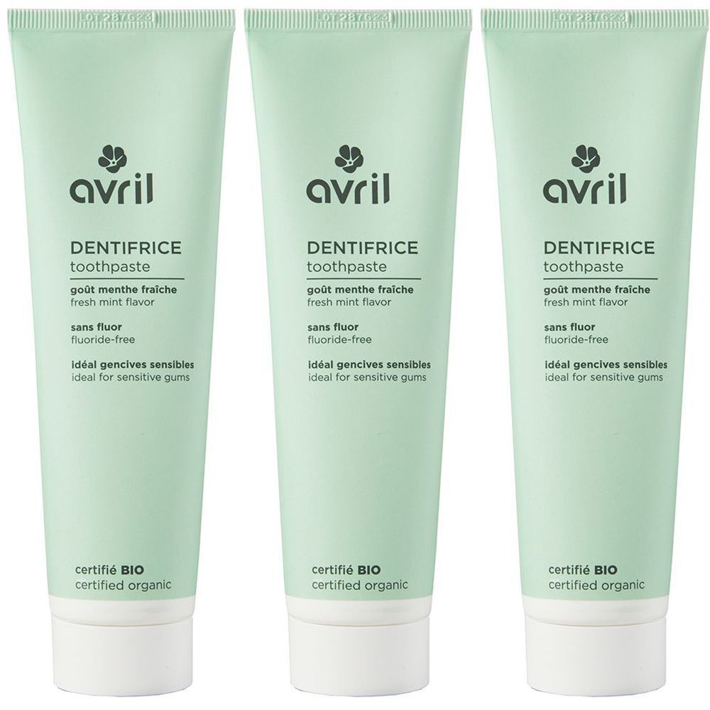 Drei grüne Zahnpasta-Tuben. Aufschrift: Avril, DENTIFRICE, goût menthe fraîche, sans fluor, certifié BIO.
