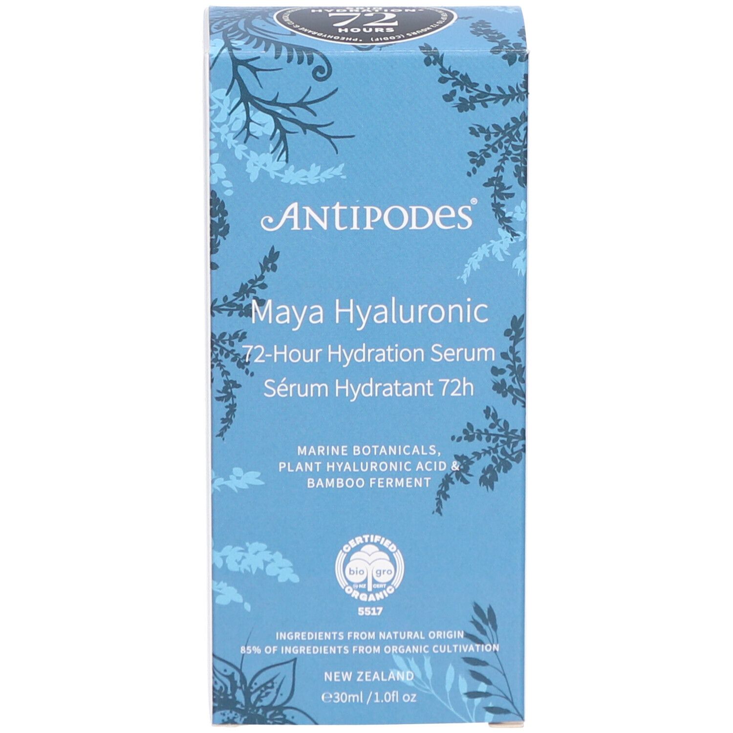 Emballage avec motif floral. Inscription: ANTIPODES Maya Hyaluronic Sérum Hydratant 72h. Logo et texte.