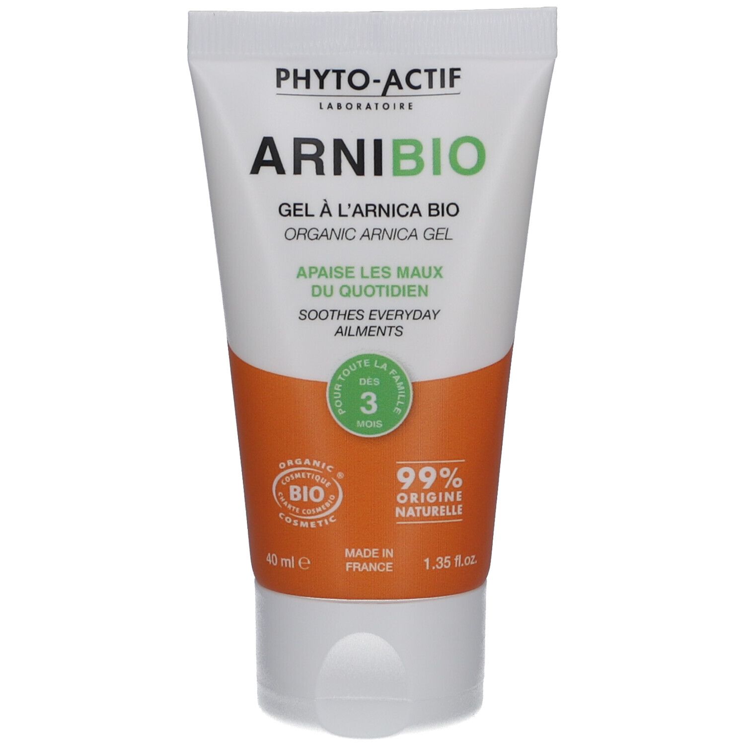 Tube blanc avec étiquette verte et orange. Inscription: ARNI BIO, Gel à l'arnica bio, 99% origine naturelle, label bio.