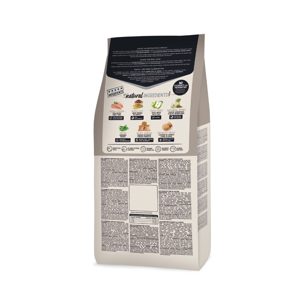 Rückseite des Ownat Classic Light (CAT) Beutels. Text und Abbildungen von Zutaten und Nährwertangaben.