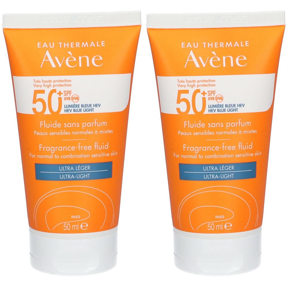 Zwei Tuben Sonnencreme. Orangefarbene Tuben mit weißem Deckel. Aufschrift: Eau Thermale Avène, SPF 50, Fluide sans parfum, Ultra léger.