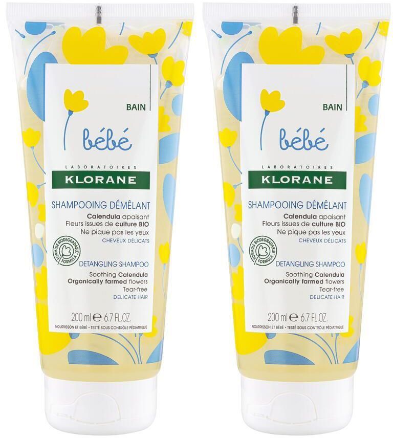 Zwei Tuben Baby-Shampoo. Aufschrift: KLORANE Bébé, SHAMPOOING DÉMÉLANT. Mit Bio-Calendula. Für empfindliches Haar. 200 ml.