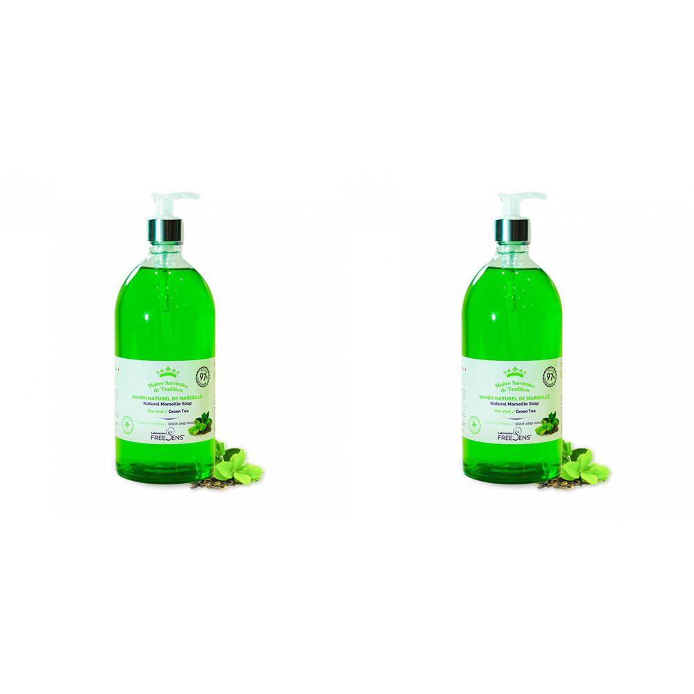 Deux flacons verts avec pompe doseuse. Étiquettes avec texte et logo. Feuilles et graines verdâtres.