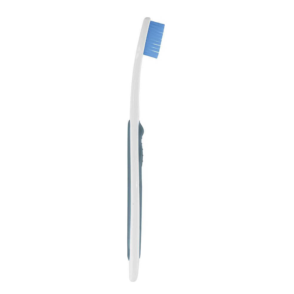 Brosse à dents avec tête de brosse bleue et manche blanc. Le manche a un insert bleu.