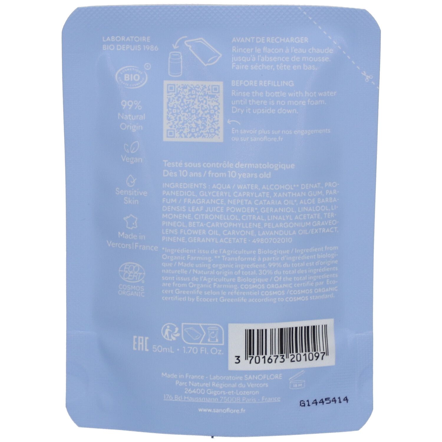 Rückseite des Nachfüllbeutels. Text: Laboratoire Bio, 99% natürlichen Ursprungs, vegan, sensitive skin. QR-Code und Barcode.