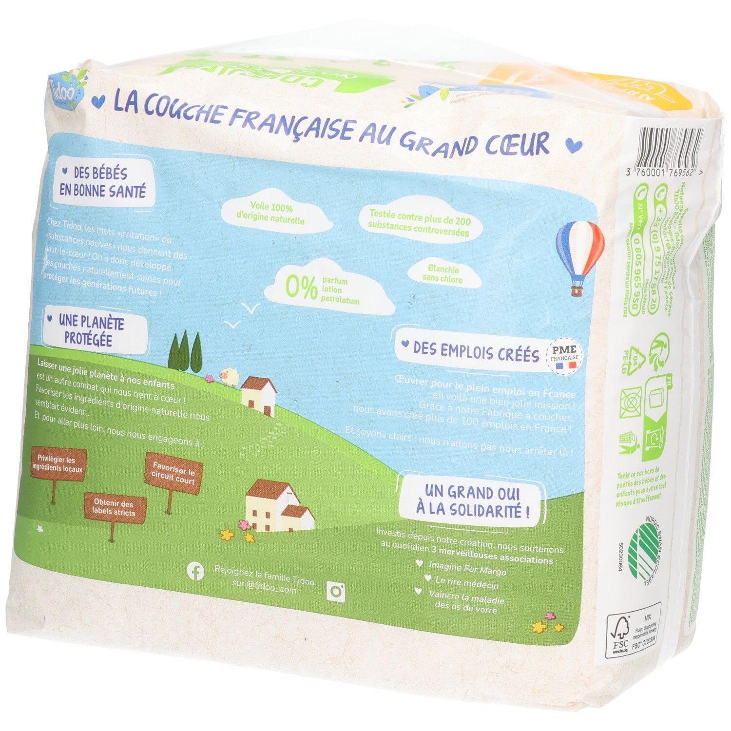 Verpackung von Windeln mit Aufdruck eines ländlichen Motivs und Text.