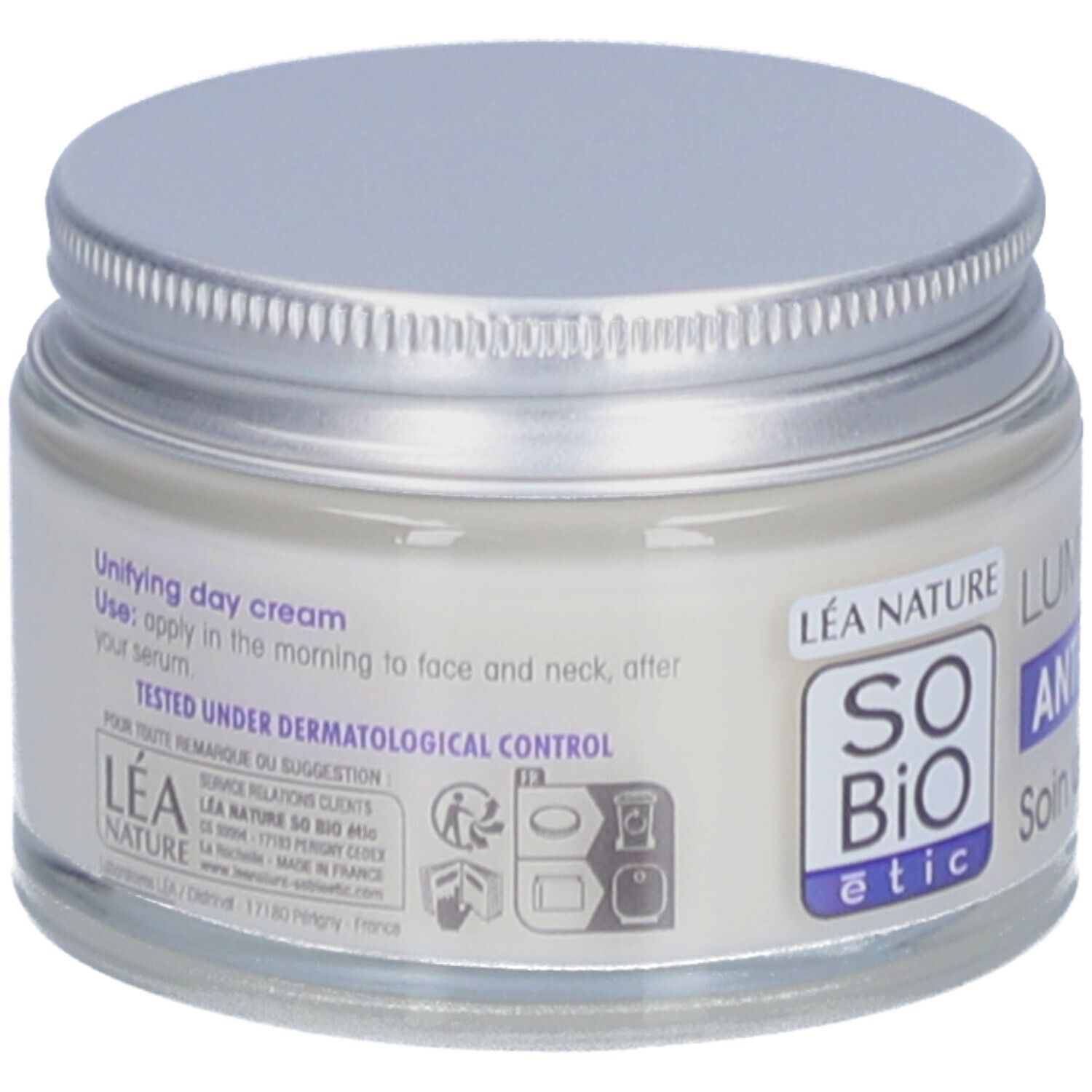 Creme-Glas mit silbernem Deckel. Aufschrift: SO BIO etic, Lumi'Lys, Unifying day cream. Getestet unter dermatologischer Kontrolle.
