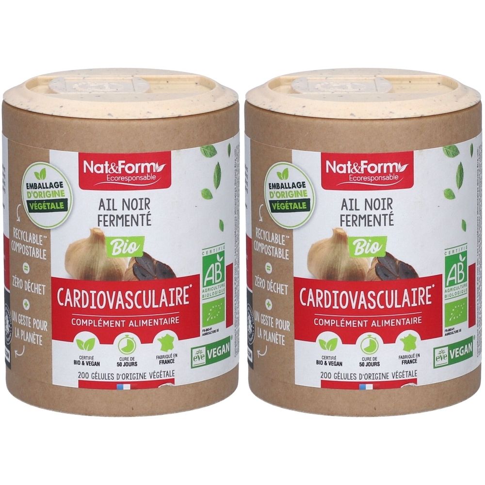 Deux boîtes cylindriques en carton brun. Inscription: Nat&Form, Ail Noir Fermenté, Bio. Certification AB et logo Vegan. Contient 200 gélules.