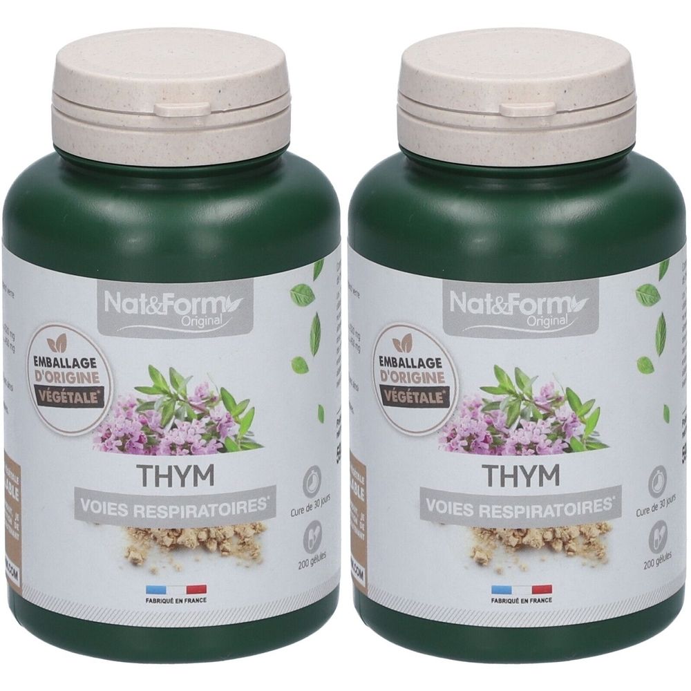 Deux flacons verts avec couvercles blancs. Inscription: THYM, VOIES RESPIRATOIRES, Nat&Form. Emballage d'origine végétale. Fabriqué en France.