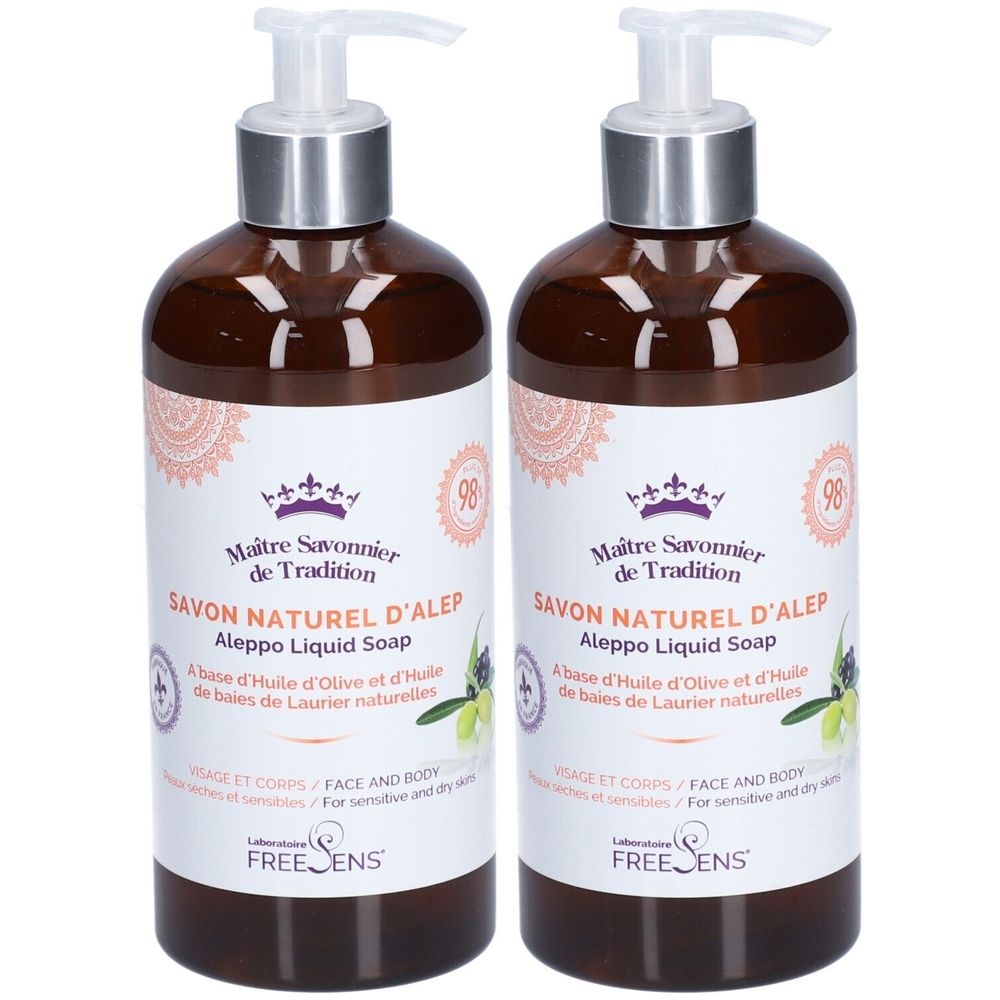 Deux flacons bruns avec pompes. Étiquettes avec "Savon Naturel d'Alep".