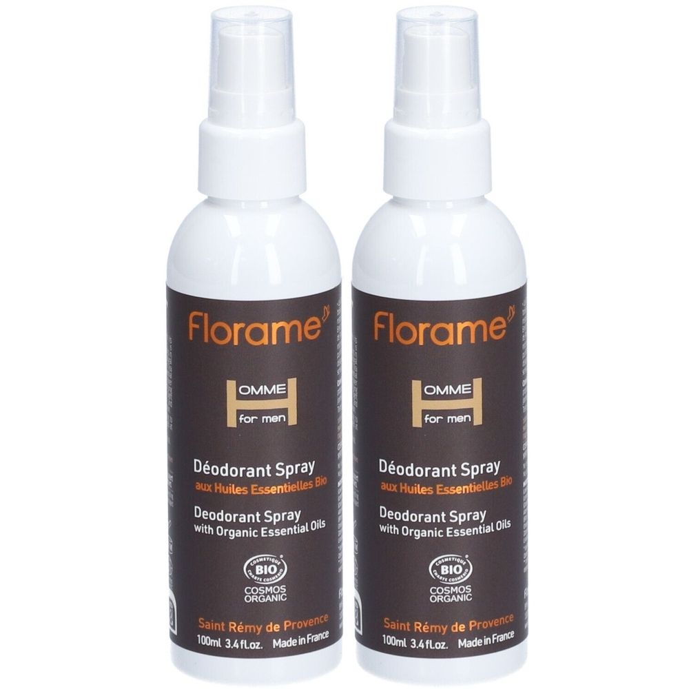 Zwei weiße Sprühflaschen. Aufschrift: Florame, Homme for men, Déodorant Spray, mit Bio-Zertifizierung. Flaschen mit braunem Etikett.