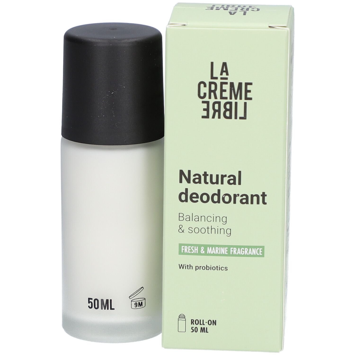 Roll-on et boîte "Natural deodorant". Le roll-on a un bouchon noir. La boîte est verte.