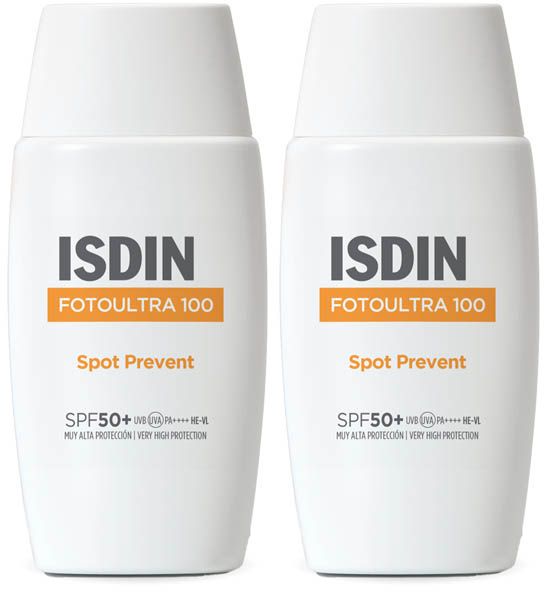 Zwei weiße Flaschen mit orangefarbenen Etiketten. Aufschrift: ISDIN, FOTOULTRA 100, Spot Prevent, SPF50+.