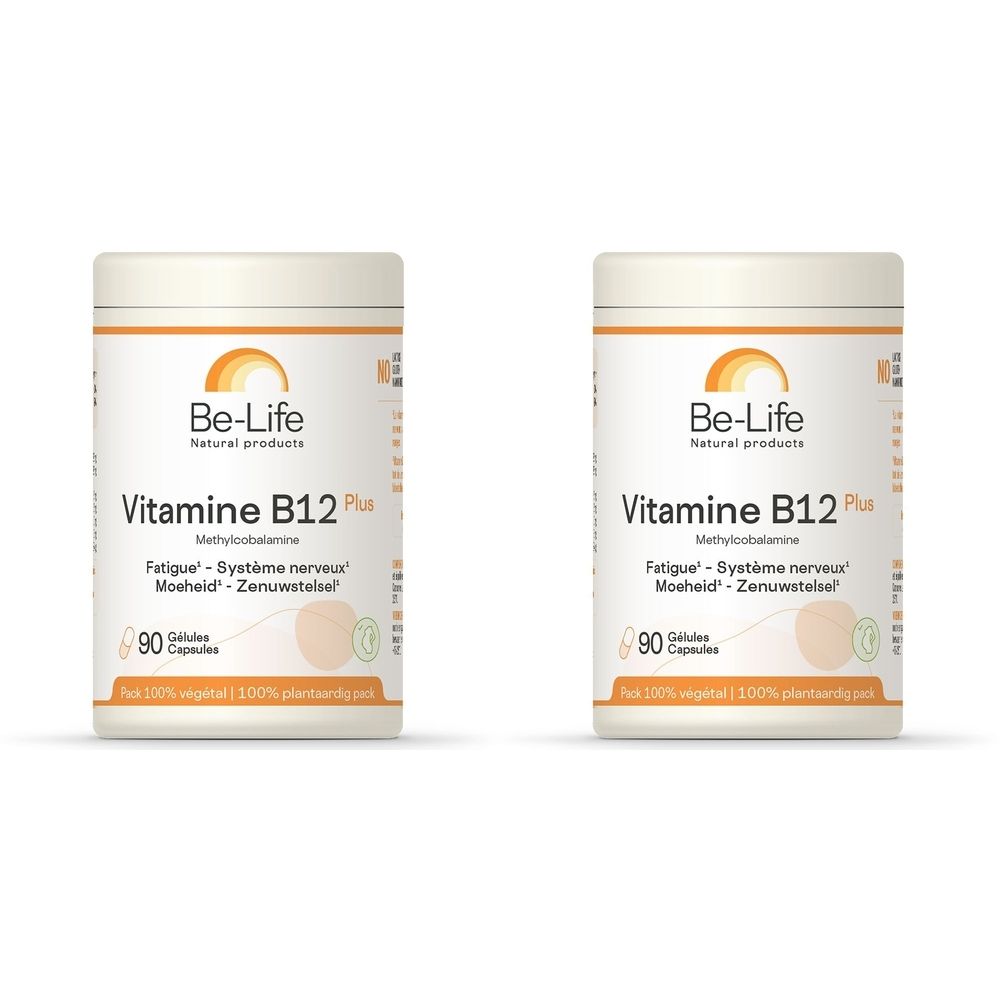 Zwei weiße Behälter mit dem Produktnamen "Vitamine B12 Plus" von Be-Life. Aufschrift: Fatigue, Système nerveux, Moeheid, Zenuwstelsel. 90 Kapseln.