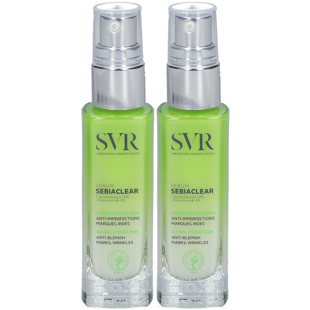 Deux flacons verts avec des pompes argentées. Ils portent l'inscription "SVR SEBIACLEAR Sérum" et "Anti-imperfections, marques, rides".