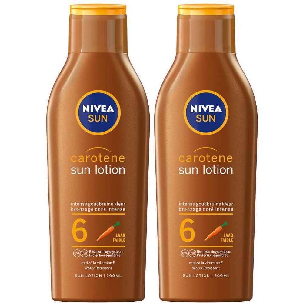 Deux flacons de lotion solaire Nivea Sun Carotene. Bouteilles marron avec bouchon jaune. Inscription : Carotene Sun Lotion, facteur 6.