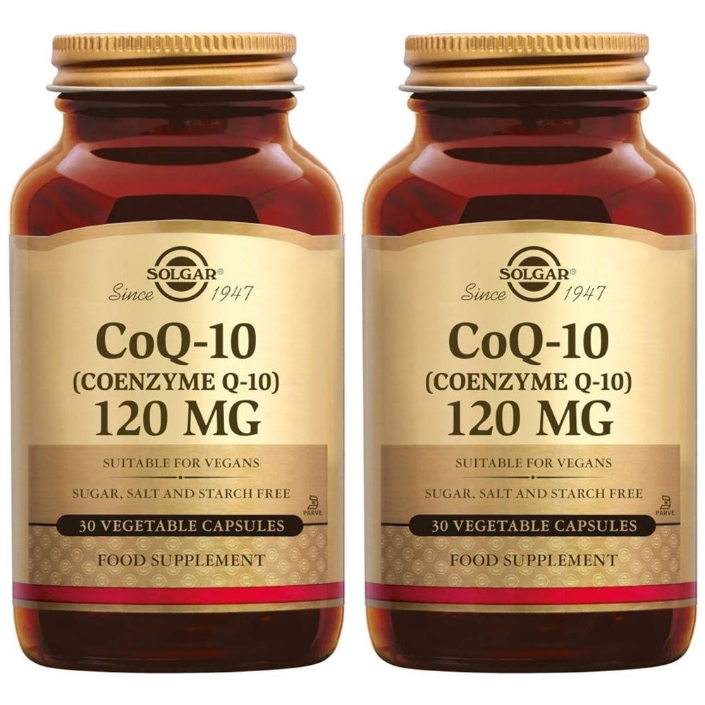 Zwei Flaschen Solgar CoQ-10 120 mg. Braune Glasflaschen mit goldenen Deckeln. Aufschrift: CoQ-10, 120 mg, 30 Kapseln. Geeignet für Veganer.